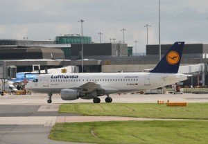 Lufthansa A319 at Manchester