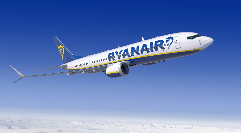 Ryanair 737-MAX 8 200