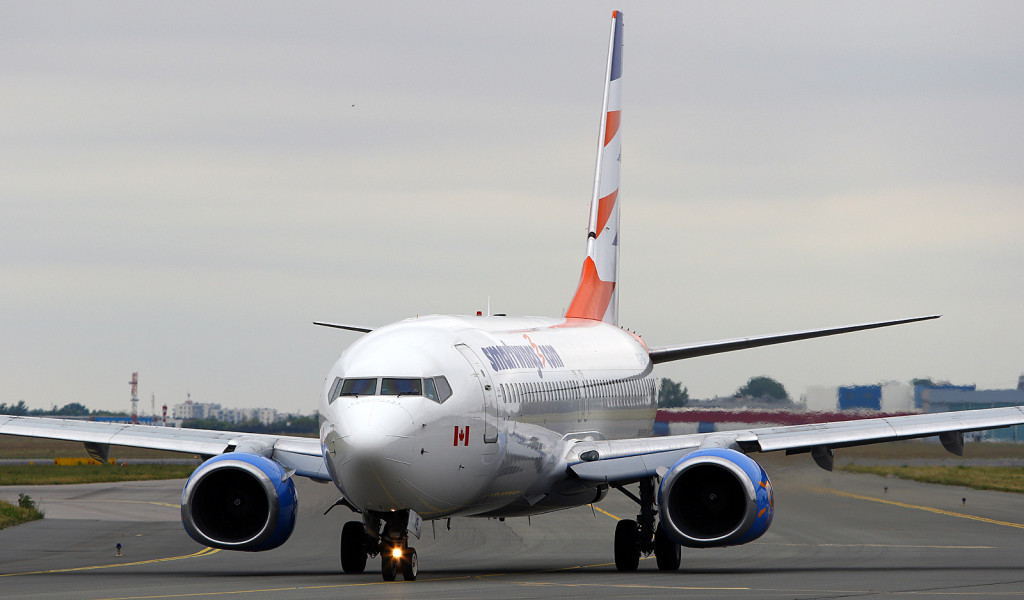 SmartWings 737-700 C-FJVE
