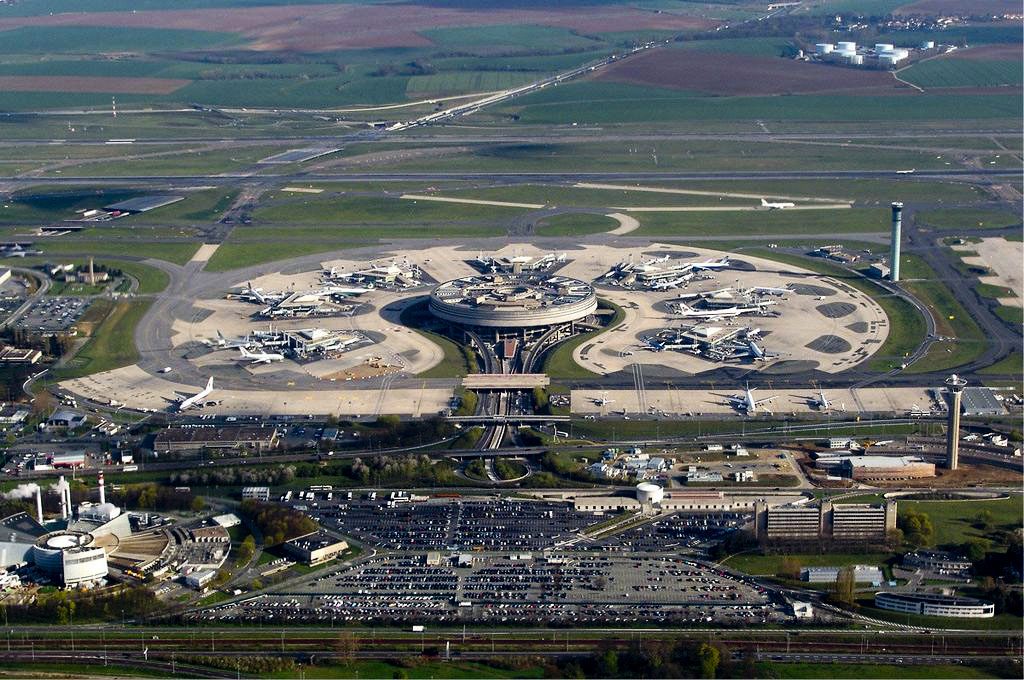 Charles de Gaulle Airport, Paris, France. My absolute favourite airport  I've been to. : r/airport