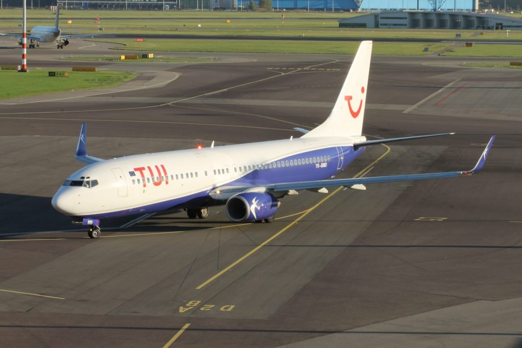 Blue Air 737-800
