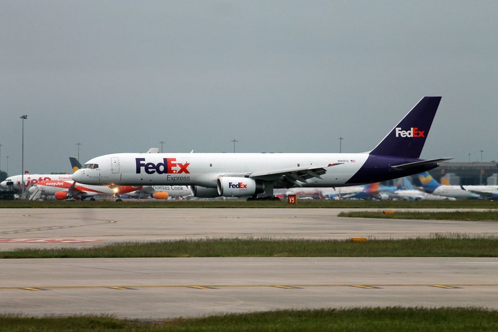 FedEx Express 757