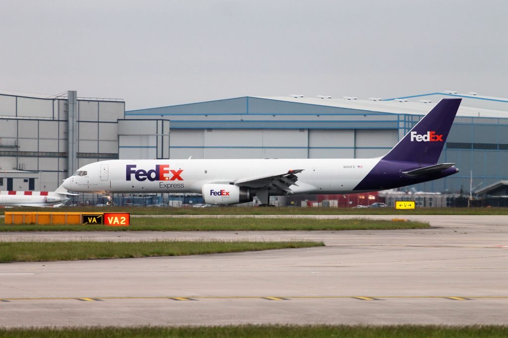 FedEx 757