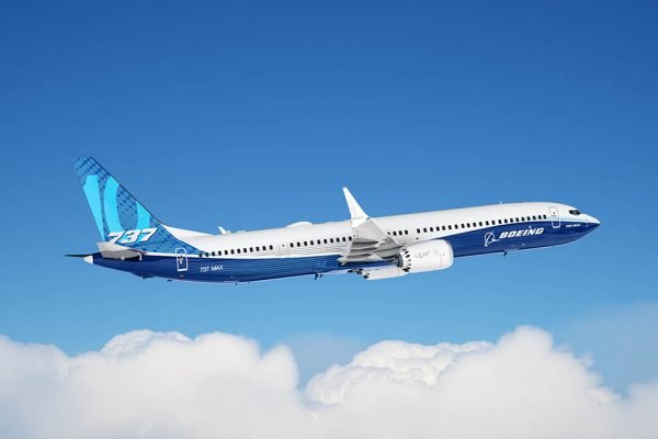 Boeing Introduces New Family Livery - Airport Spotting