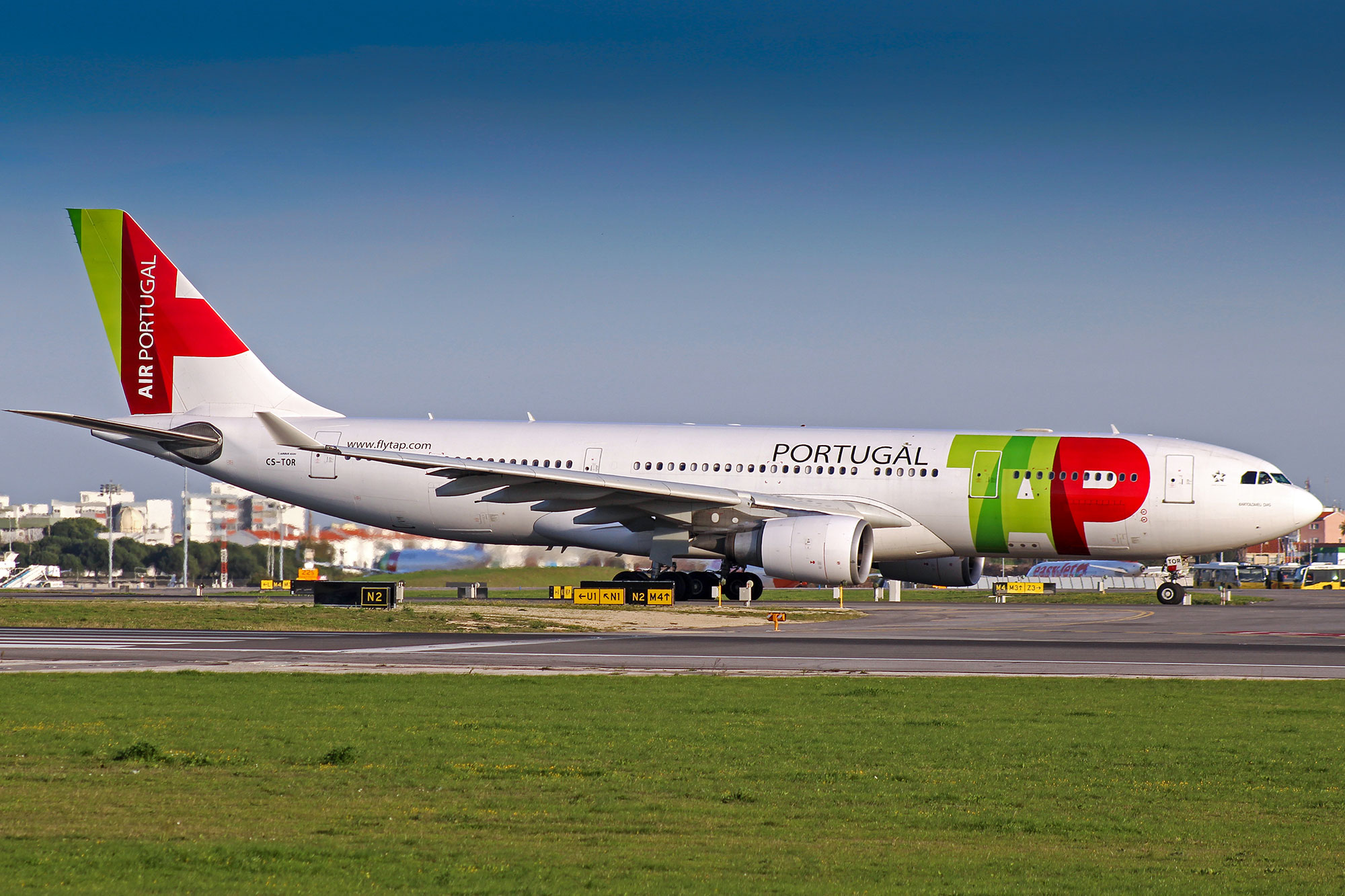 fløjl Tradition dannelse TAP Air Portugal – Airline Profile - Airport Spotting