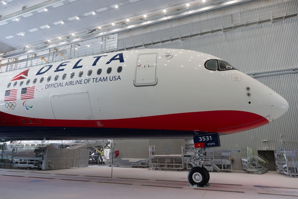 Gemini200 Delta A350 Team USA特別塗装 Delta Adding New Team USA Special Livery to A350 for 2026 Winter